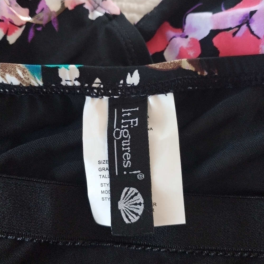 It Figures Halterkini Floral Swim Top Bust Builder 14 - Picture 9 of 15